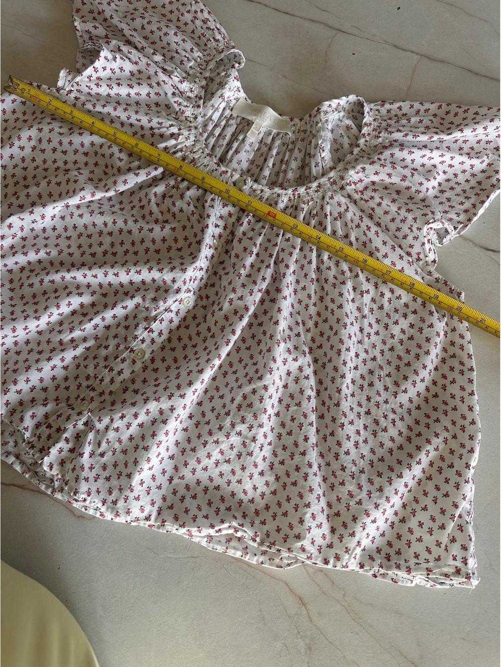 Women’s White Floral Ruffled Sleep Set - Picture 11 of 15